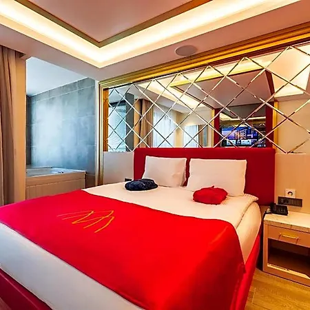 Granada Luxury Red Adult Only Odaonu
